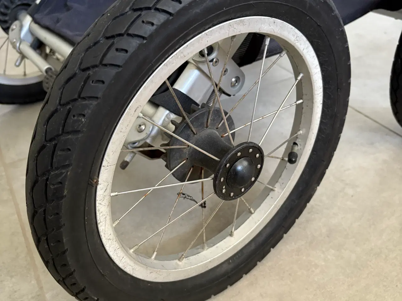 Billede 4 - Odder barnevogn i god stand