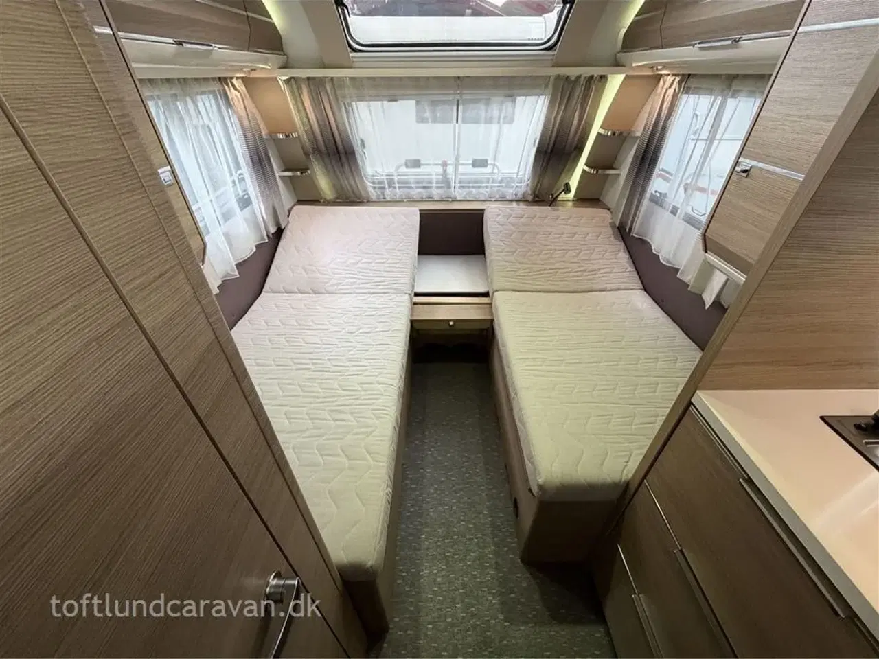 Billede 11 - 2015 - Adria Adora 482 LU   Superflot. Enkeltsenge, m/MOVER+GULVVARME+STORT KØL+ISABELLA FORTELT mv.