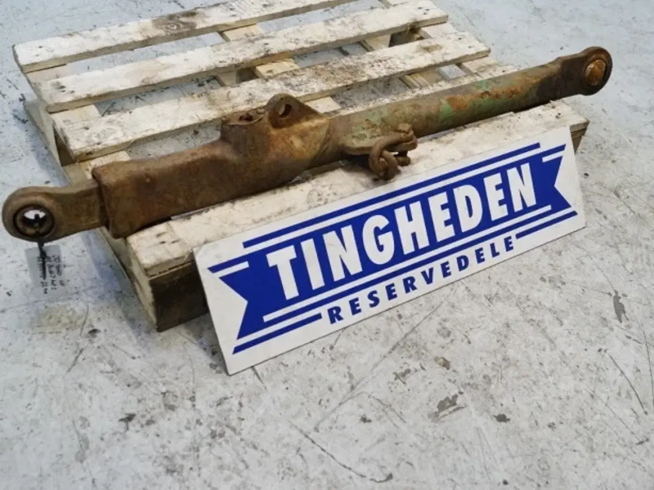 Billede 2 - John Deere 4040 R.H. Liftarm AR80666