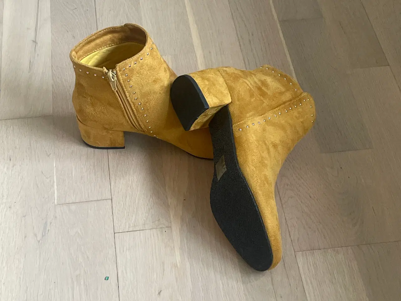 Billede 1 - Duffy støvler