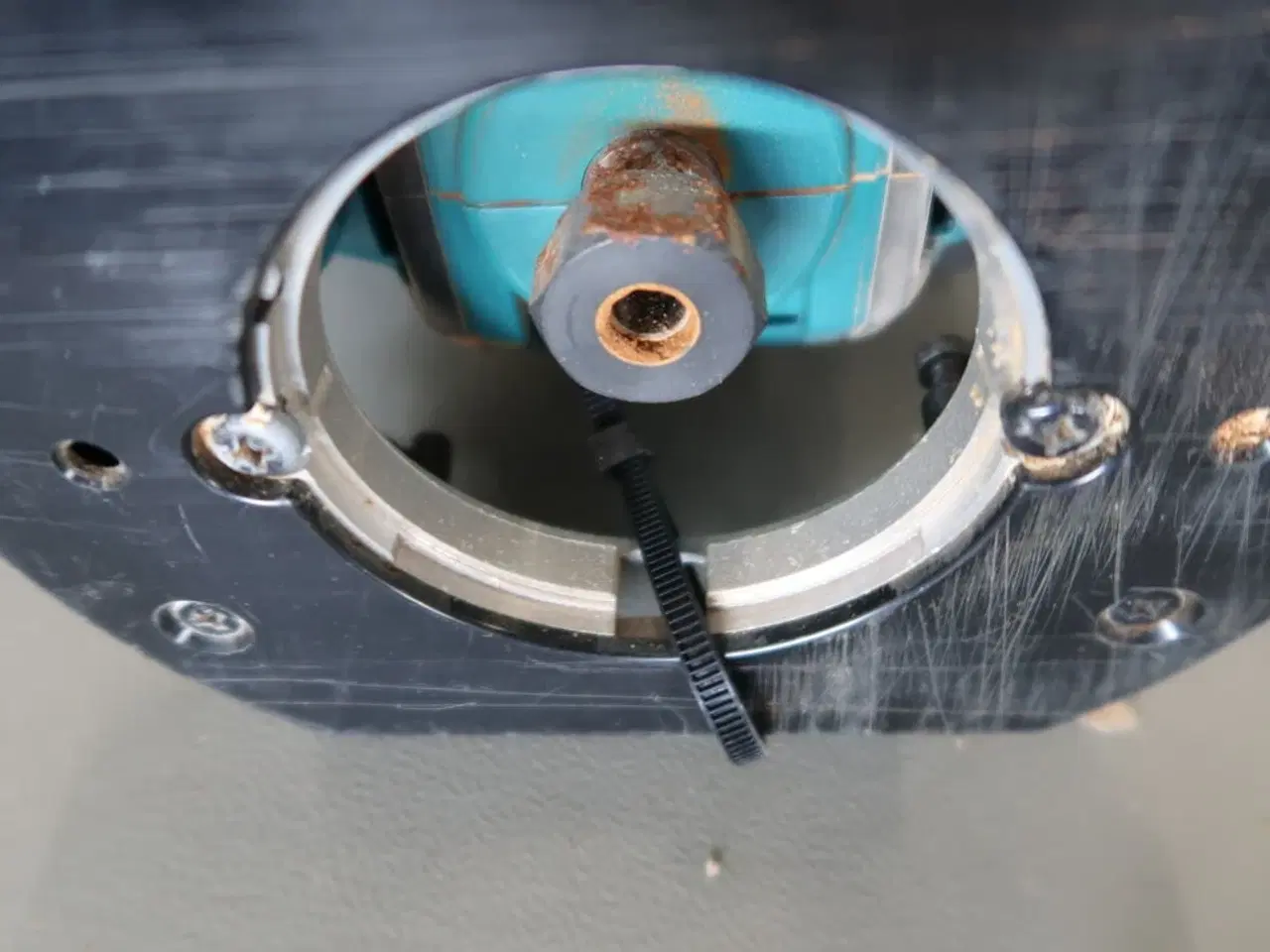 Billede 2 - Overfræser MAKITA RP0900