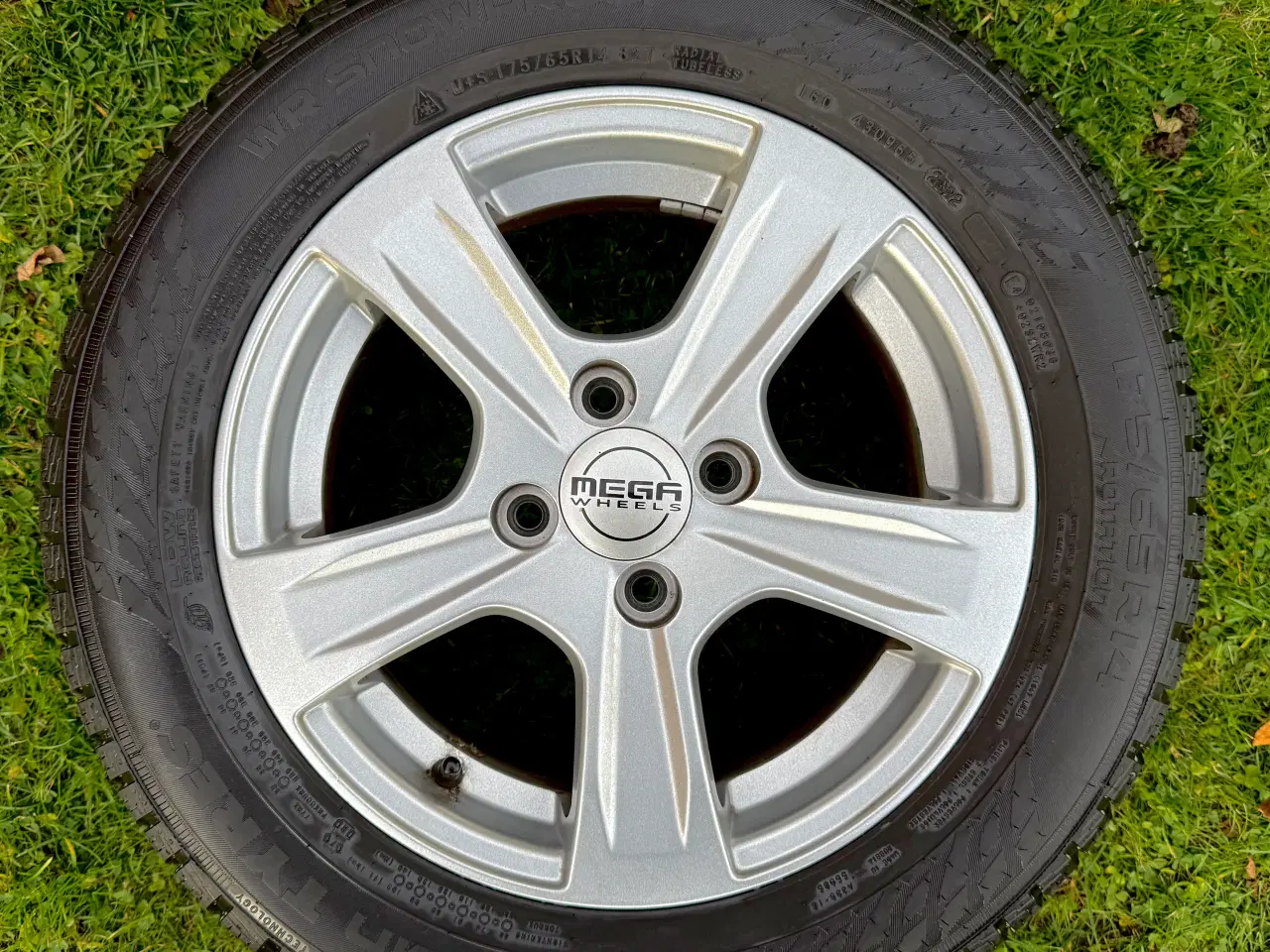 Billede 1 - 4 Nokian WR SNOWPROOF 175/65R14 på MEGA Wheels alu