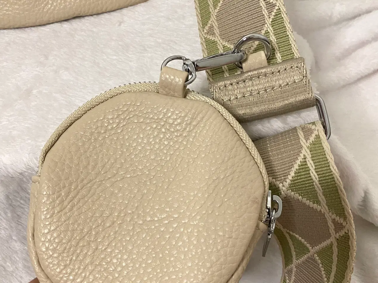 Billede 3 - Flot crossbody bæltetaske/fannypack