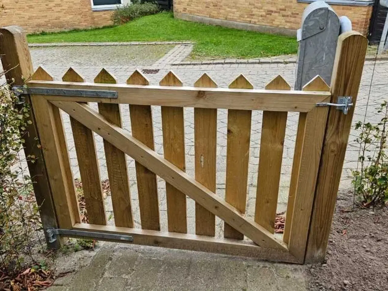 Billede 2 - Havelåge 145 cm bred