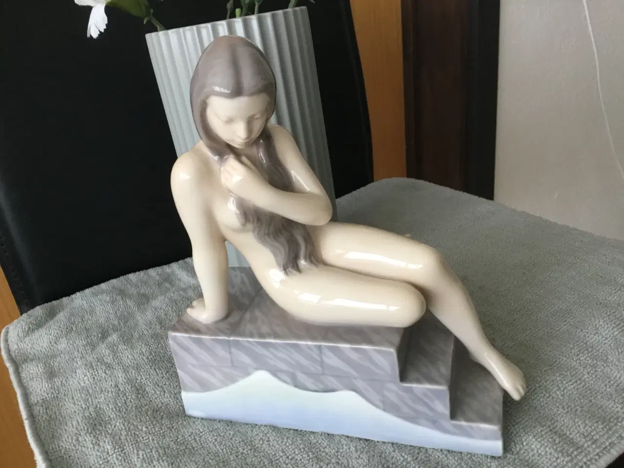 Billede 6 - Flot pige figur i porcelæn