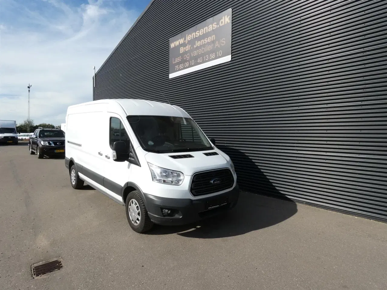 Billede 2 - Ford Transit 350 L3H2 2,0 TDCi Trend *TO SKYDEDØRE* 130HK Van Aut.