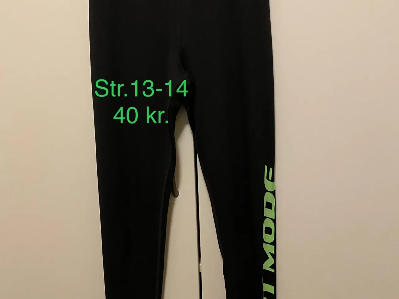 Billede 3 - Trænings hoodie m/tryk “Athletic Mode” str. 11-12