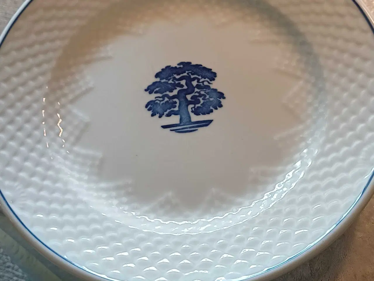 Billede 1 - B&G spisetallerken 712 Egetræ Hotel 