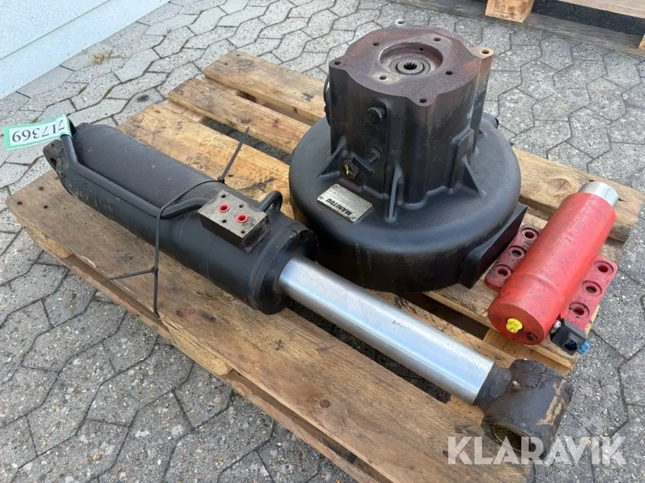 Billede 3 - Dele til manitou - har siddet på en 1637