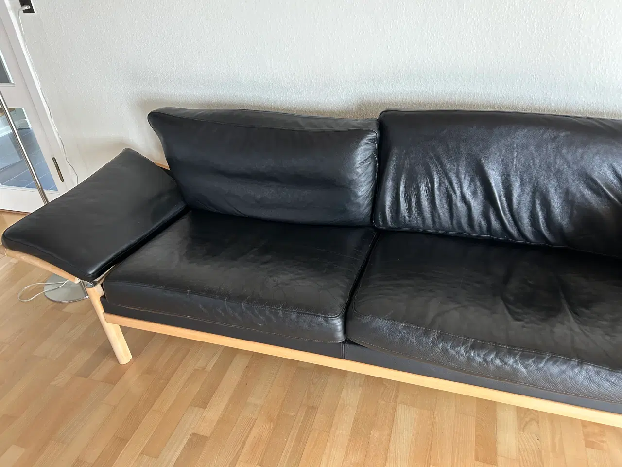 Billede 2 - Lædersofa Indbo Møbler