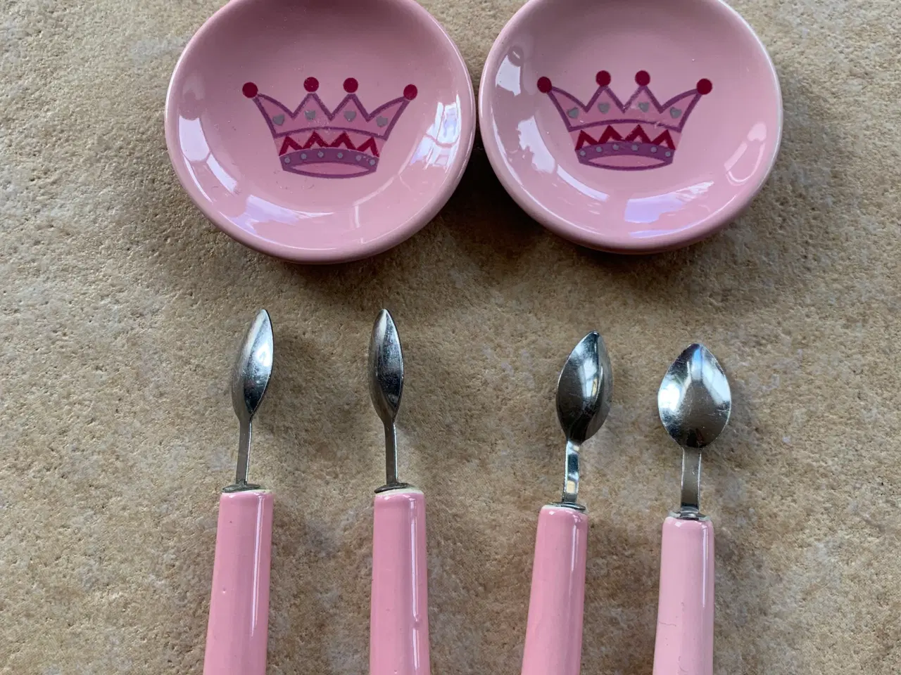Billede 2 - Prinsesse tallerkener og skeer