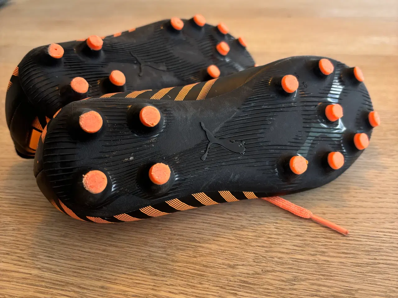 Billede 3 - Puma fodboldstøvle str. 30