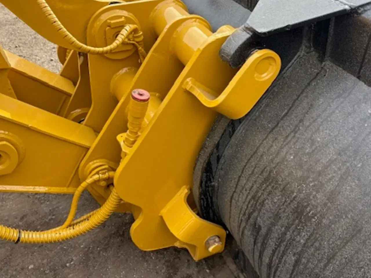 Billede 11 - CAT 924 G VOLVO BM SKIFT, GODE DÆK