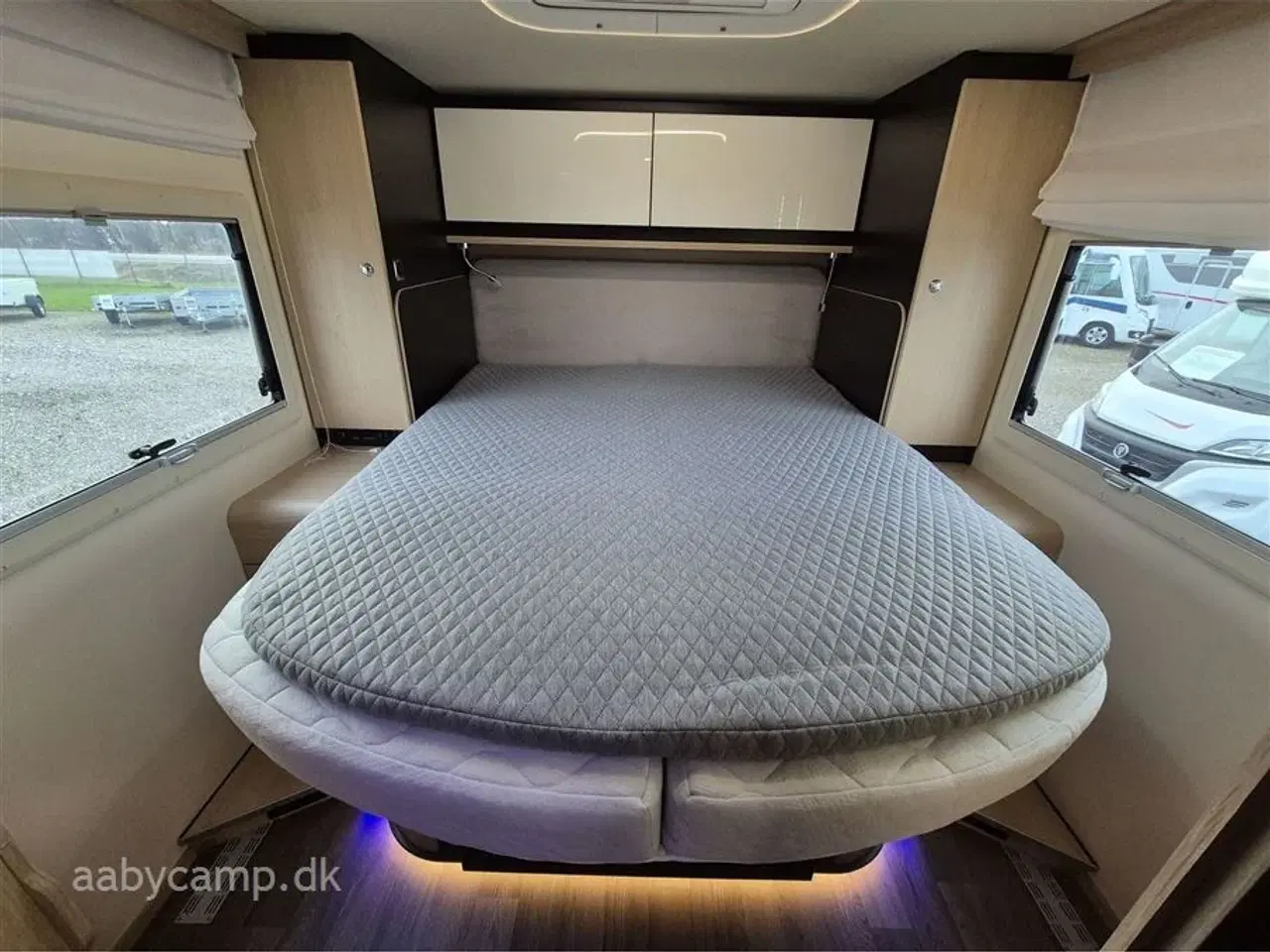 Billede 21 - 2024 - Autostar Prestige I 790 LC   Automatgear. Markise. 200 Ah lithium batteri. 2000w inverter. udvendig gasudtag. A/C. 2x Tv. hæve/sænke cykelstativ på El. Hydrauliske støtteben. Undervognsbehandlet.