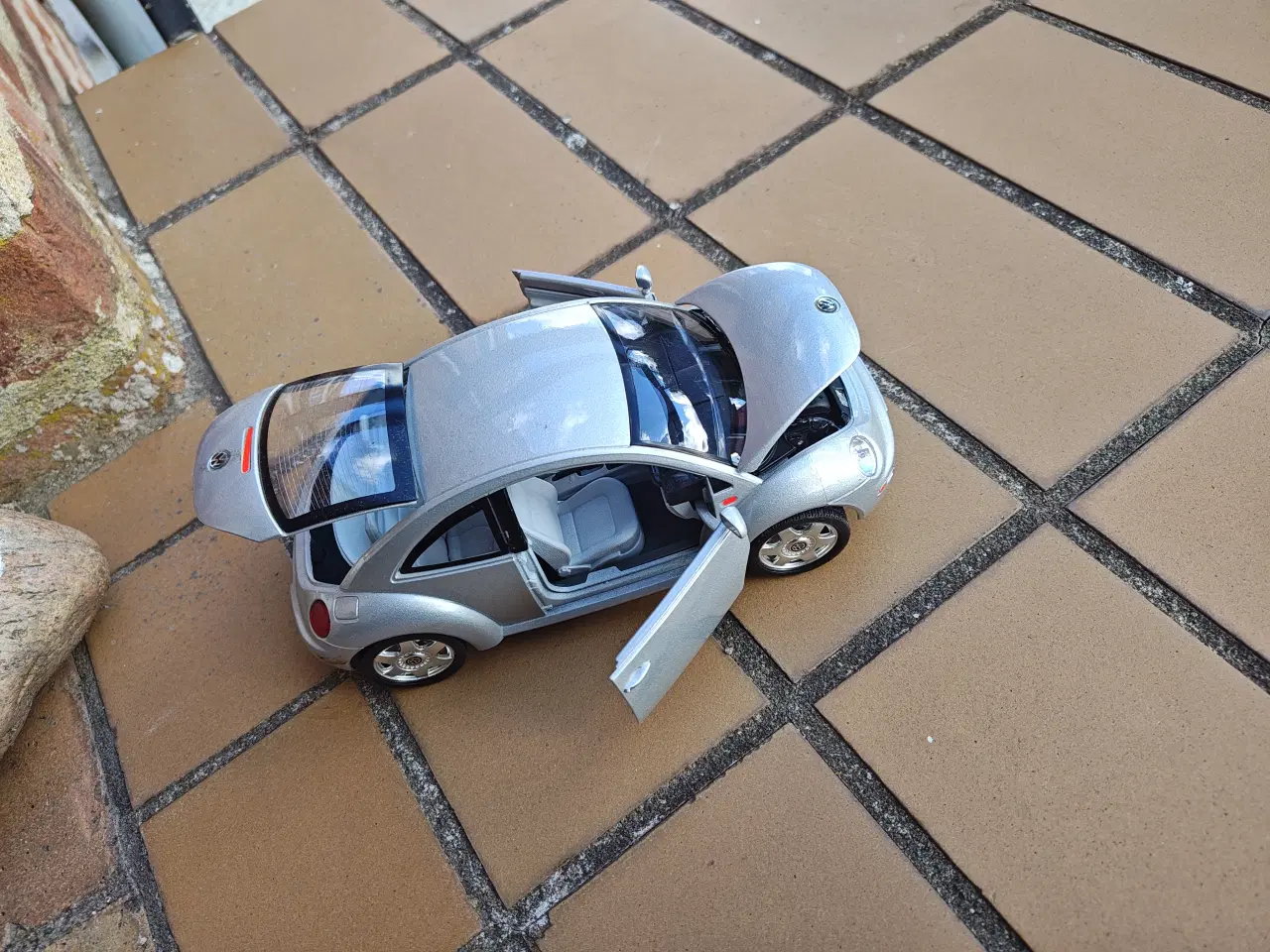 Billede 2 - Folkevogn Volkswagen New Beetle 1998 1:18