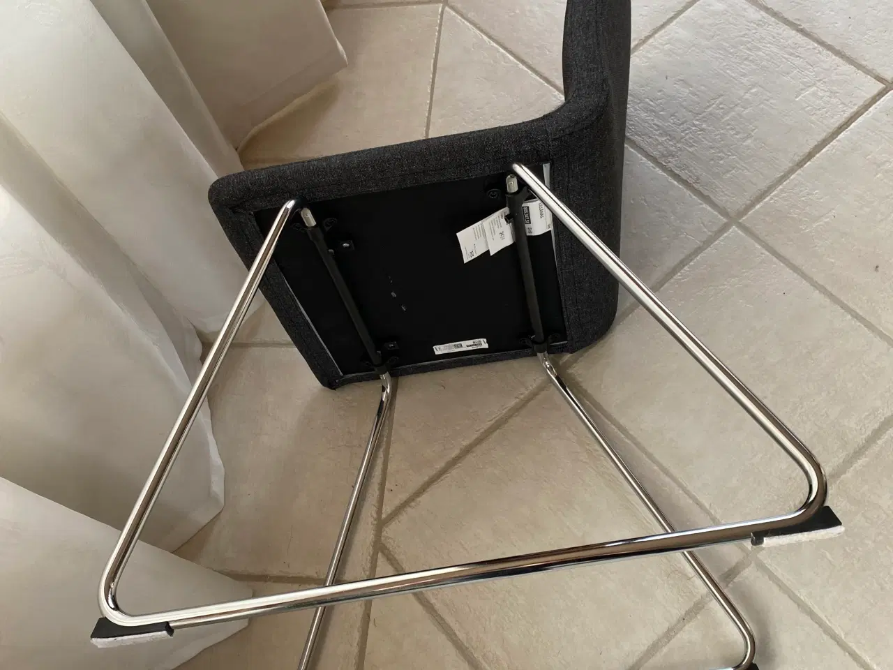 Billede 7 - Spisebordstole grå fra Ikea