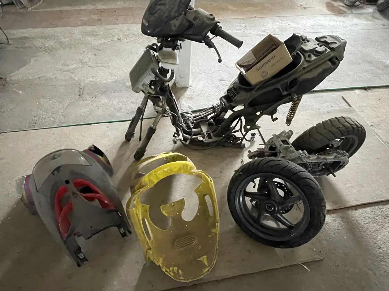 Billede 2 - 2 stk aprilia sr50 ditech projekt