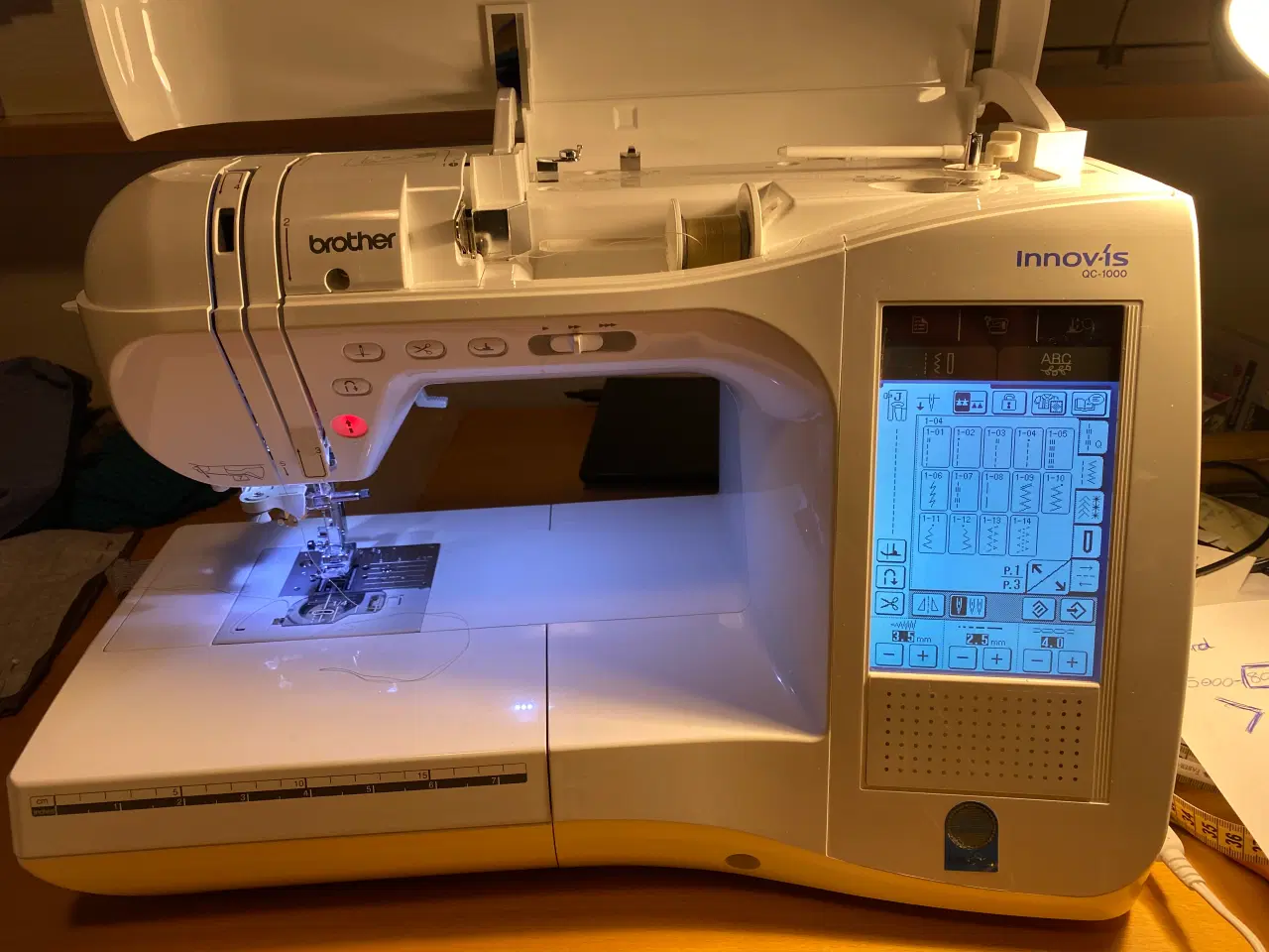 Billede 1 - Computerstyret sy- og quiltemaskine