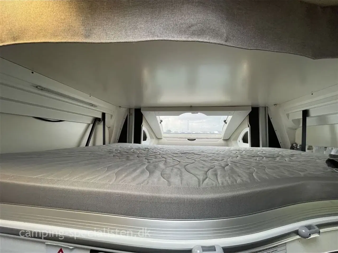 Billede 10 - 2019 - Benimar Perseo 596 Edition 40   Toplækker Autocamper med genial indretning - Benimar Perseo 596 Edition 40 - Kan nu opleves hos Camping-Specialisten i Silkeborg