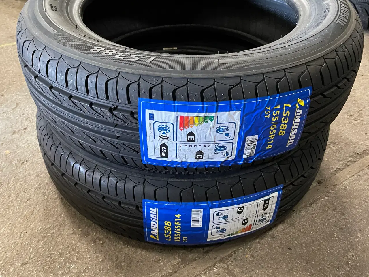 Billede 1 - 14 Landsail 155/65r14 Ref.s76 sommer