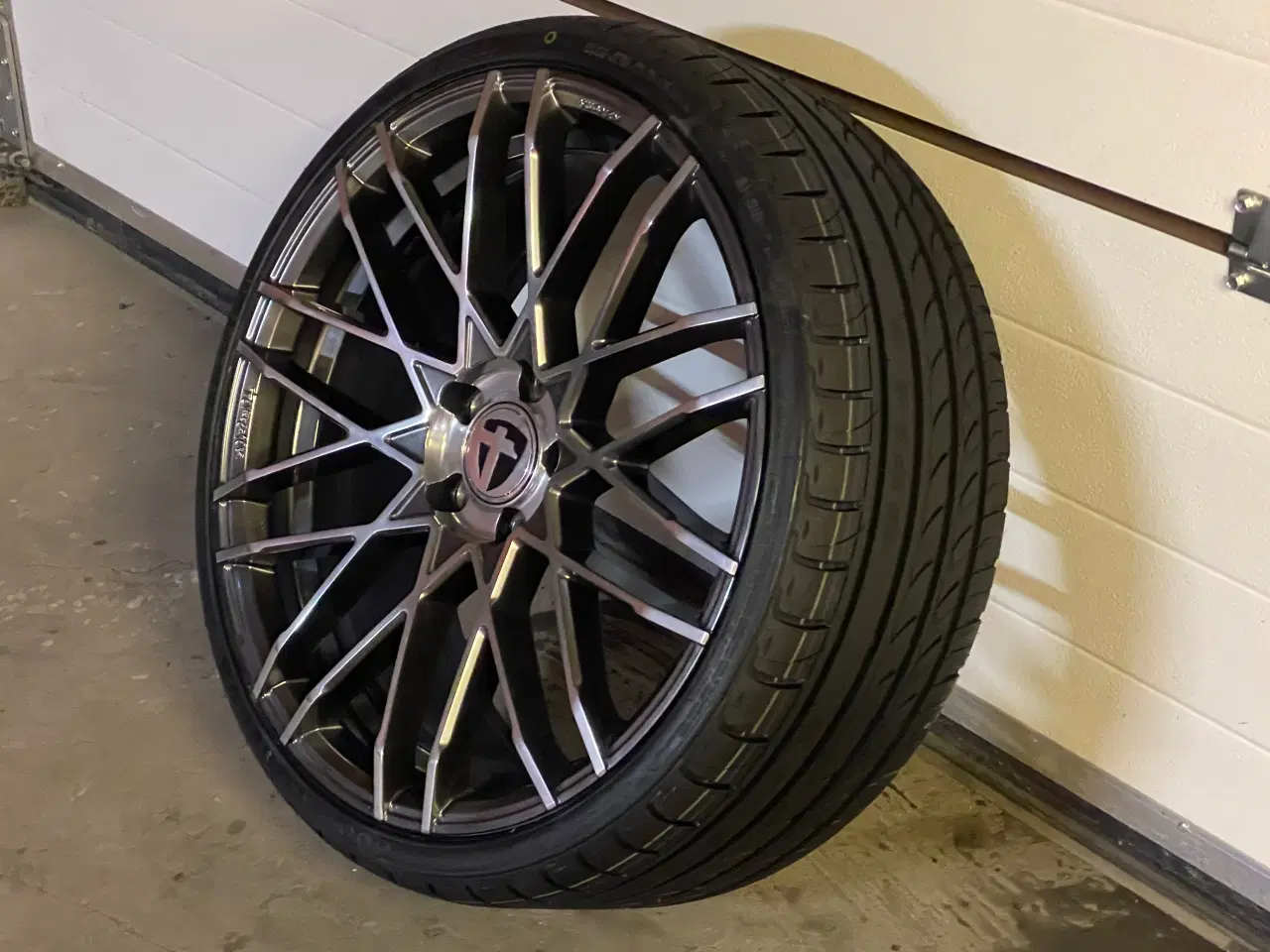 Billede 2 - Original Tomason alufælg 235/30-20" krydsmål 5x112