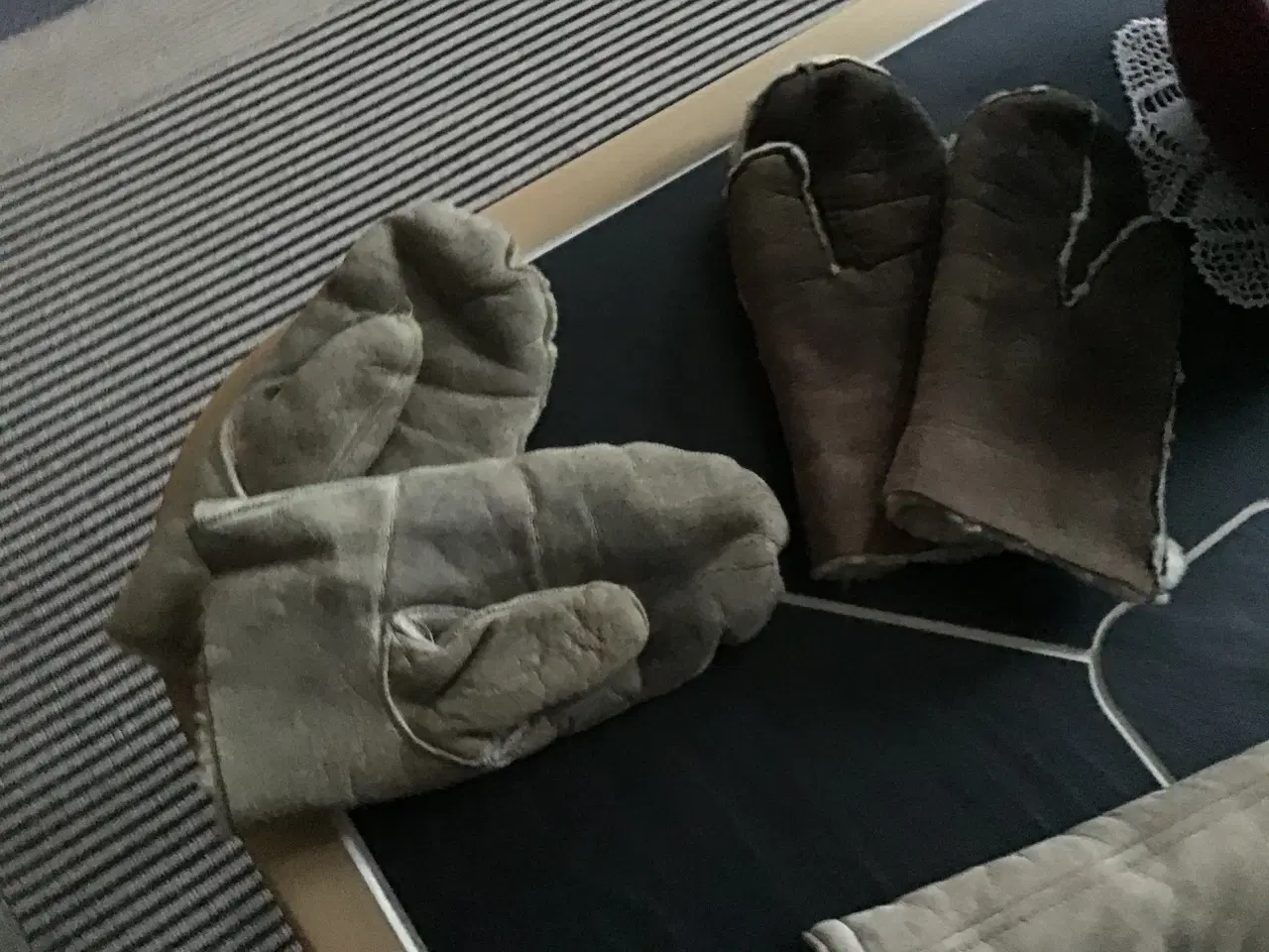 Billede 4 - Rulamsjakke 3/4 og 2 par rulamsluffer