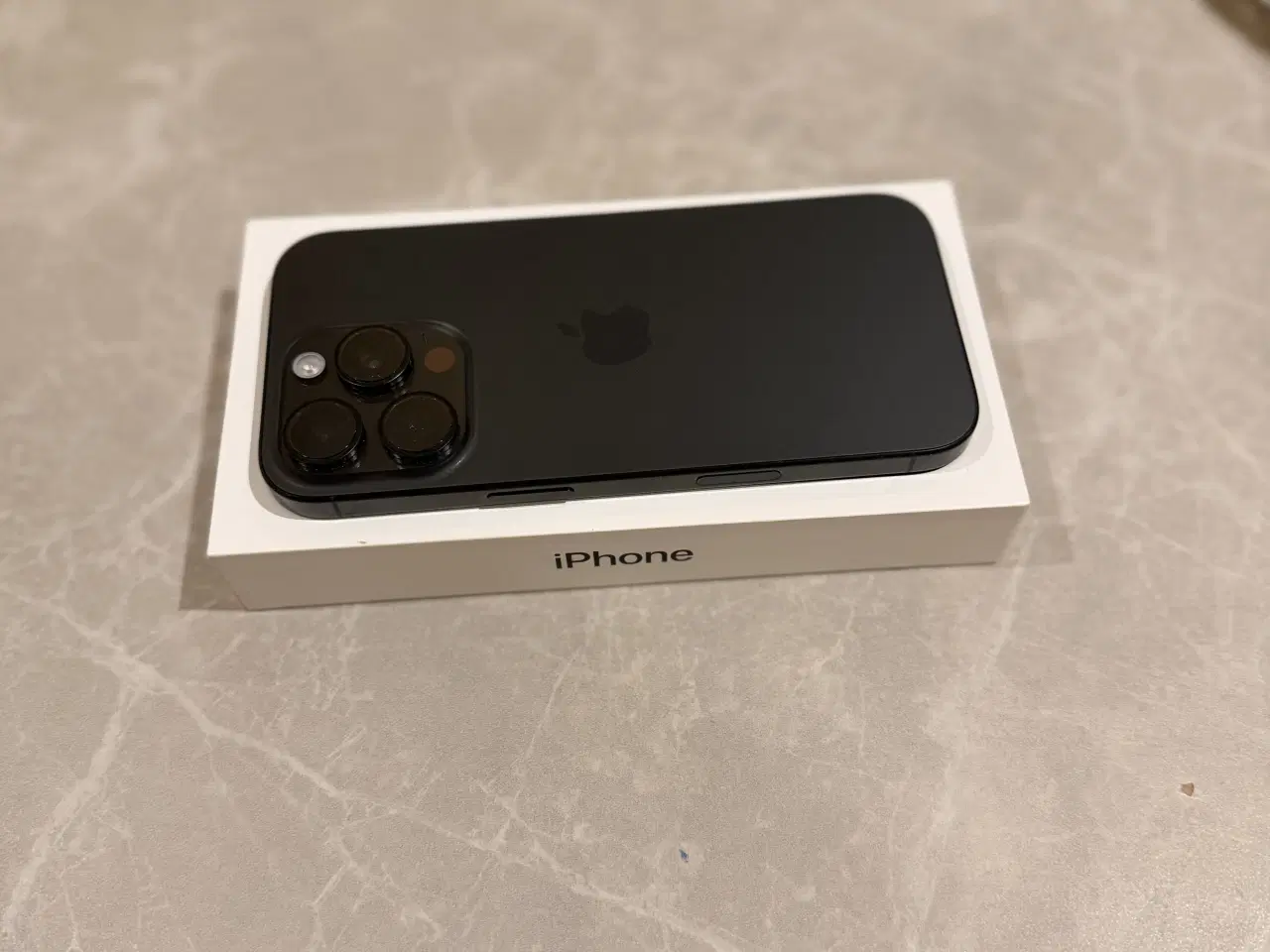 Billede 4 - iPhone 16 Pro 128 GB – Black Titanium