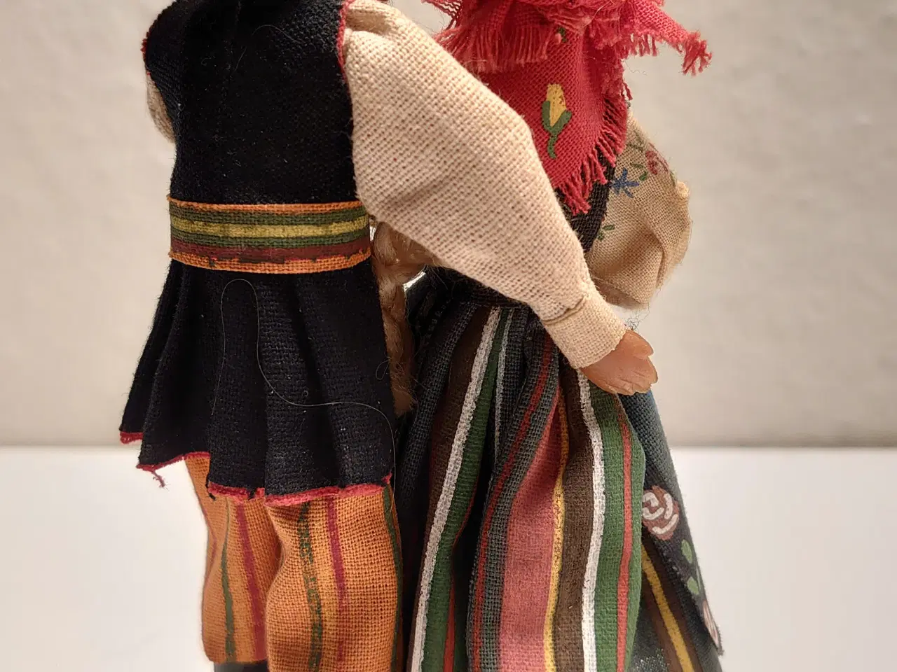 Billede 2 - Vintage polsk håndlavet dukkepar.
