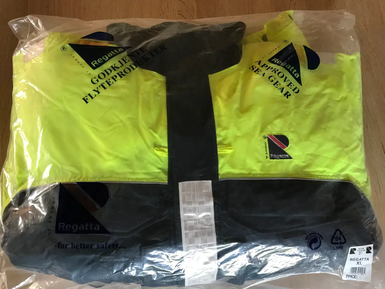 Billede 7 - Flydedragt. Regatta Active 911. XL. Aldrig brugt
