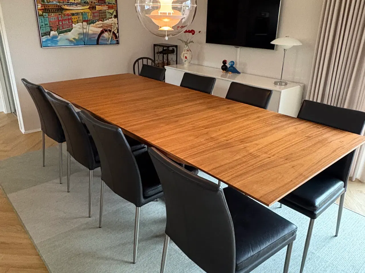 Billede 4 - Spisebord med 8 stole