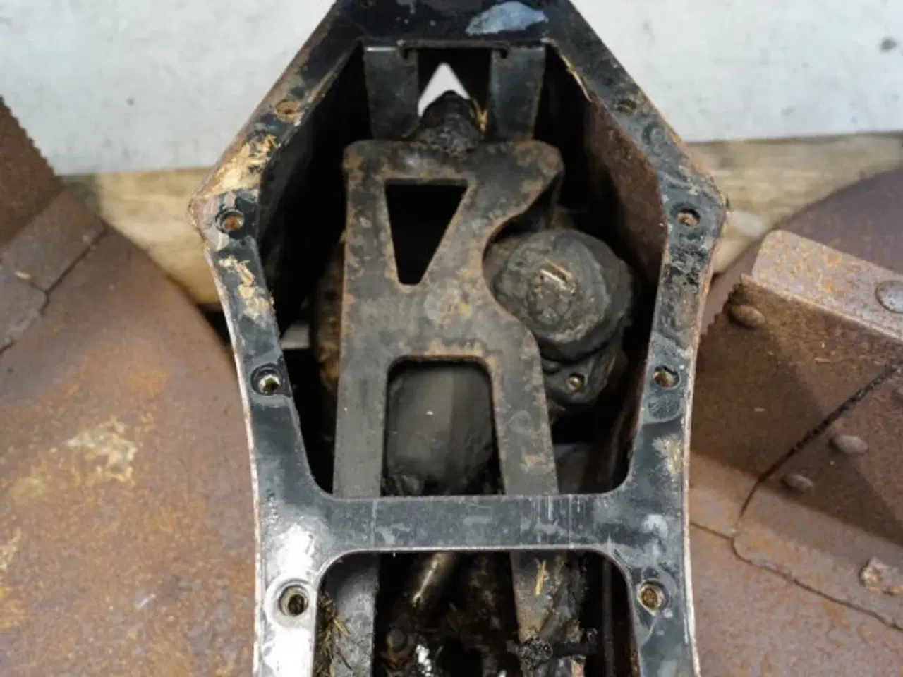 Billede 17 - New Holland CR 9090 Avnespreder 87723589