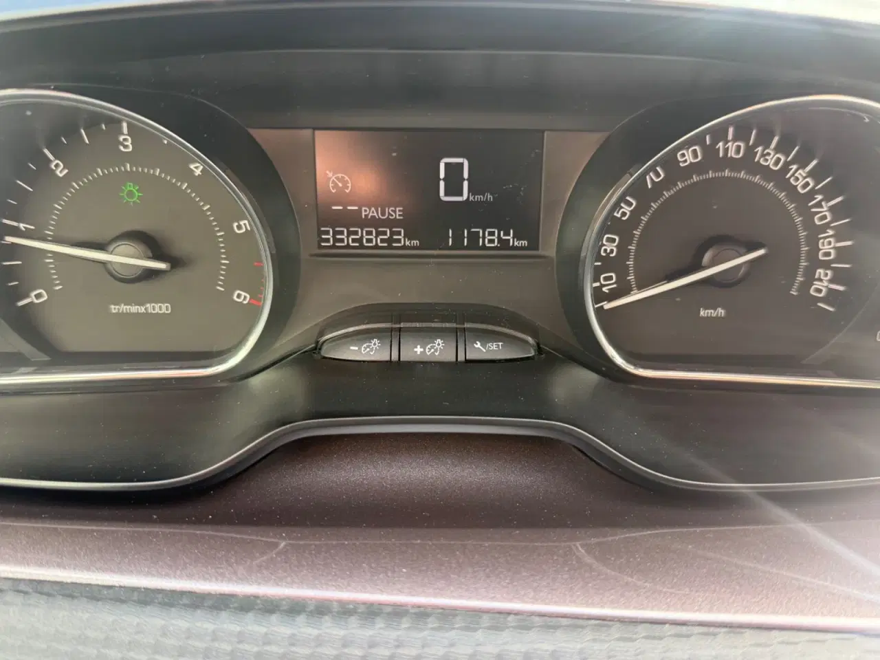 Billede 13 - Peugeot 2008 1,6 e-HDi 92 Active