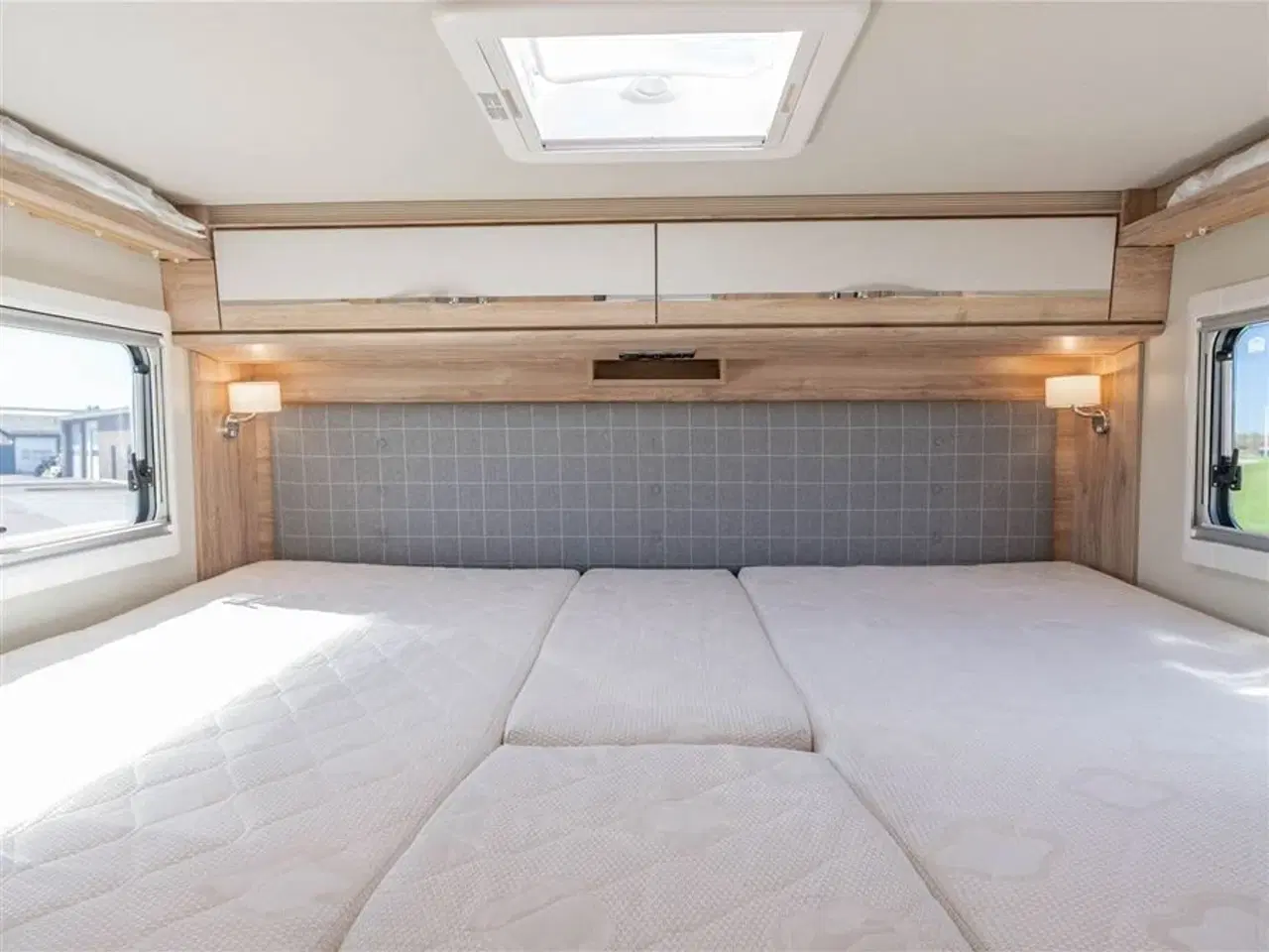 Billede 4 - 2022 - Euramobil Integra Line 720 EF   Tysk kvalitet og luksus