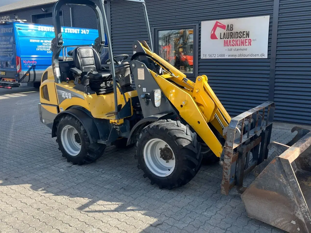 Billede 2 - Gehl al400 2800kg minilæsser med skovl og gafler