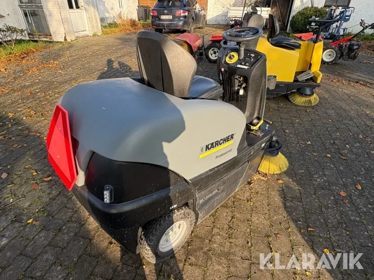 Billede 3 - Fejemaskine Karcher KM 100/100 RG