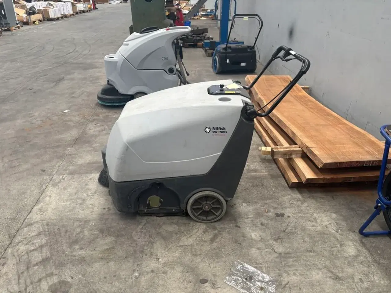 Billede 1 - Fejemaskine NILFISK SW 700S