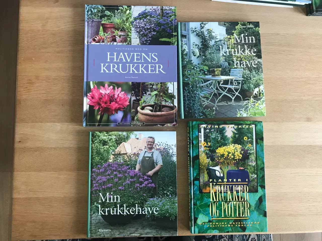 Billede 1 - Bøger om Krukker og Krukkehaven   -  "UDSALG"!