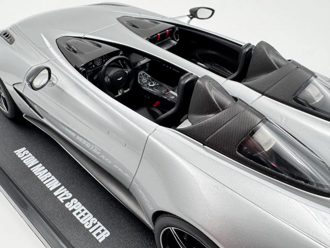 Billede 4 - 2020 Aston Martin V12 Speedster - 1:18