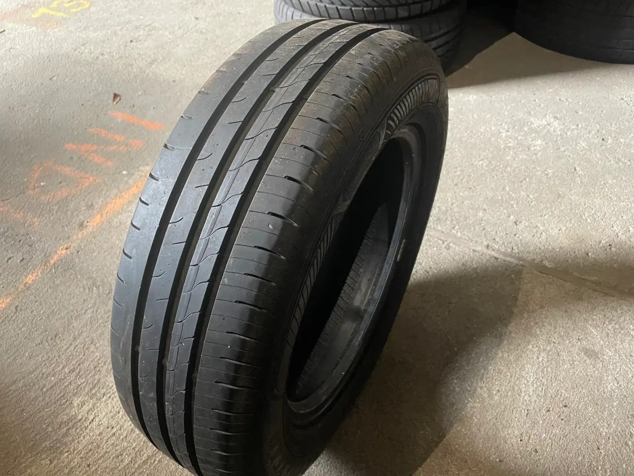 Billede 2 - 15 GoodYear 185/65r15 Ref.J78 sommer