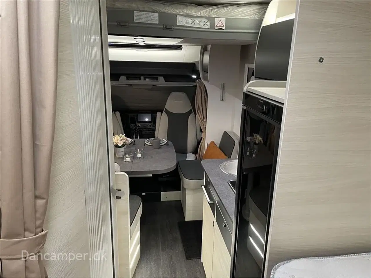 Billede 10 - 2023 - Chausson Titanium 627 ULTIMATE   2023 model. Enkeltsenge + hæve-/sænkeseng, 5 selepladser, 4 sovepladser med mulighed for 5, 170Hk Aut,, Artic pakke, meget udstyr