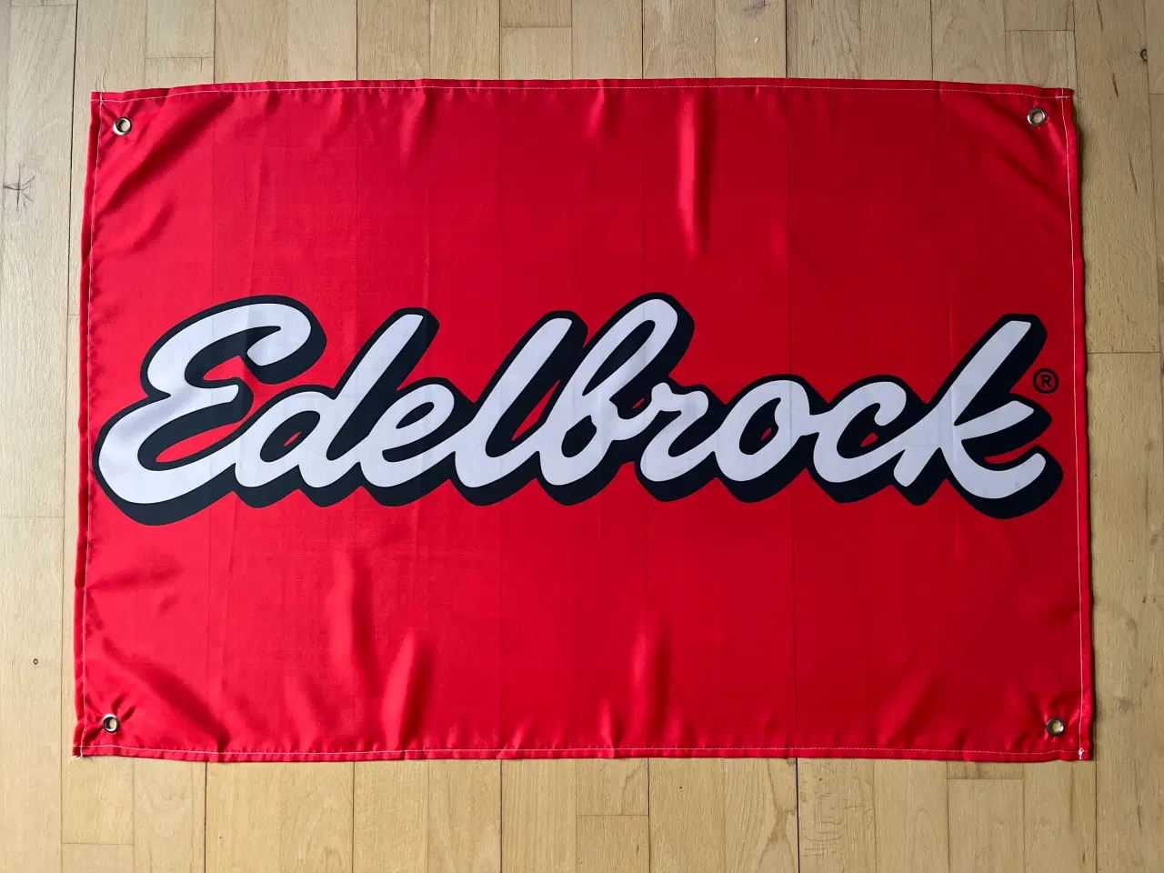 Billede 1 - Flag med Edelbrock