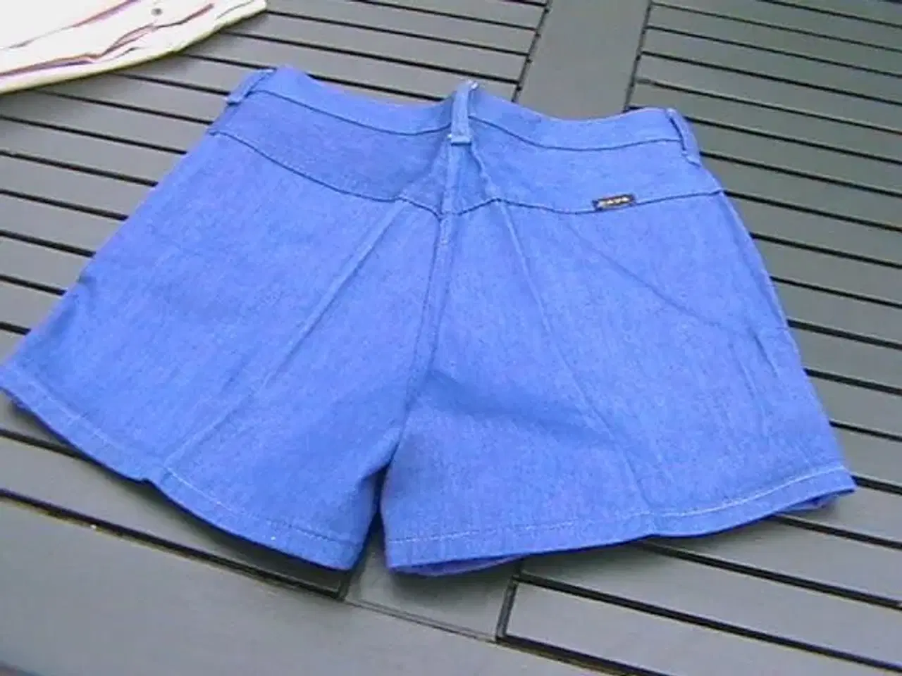 Billede 4 - 1 par nye Shorts. 40kr