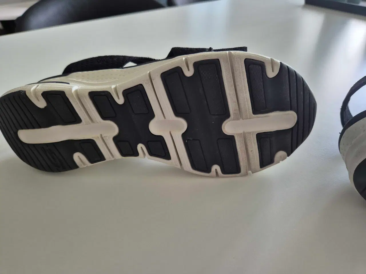 Billede 1 - Dame  sandaler 