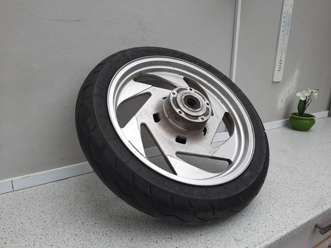 Billede 1 - 18” fælge forhjul til Suzuki Intruder M1800 
