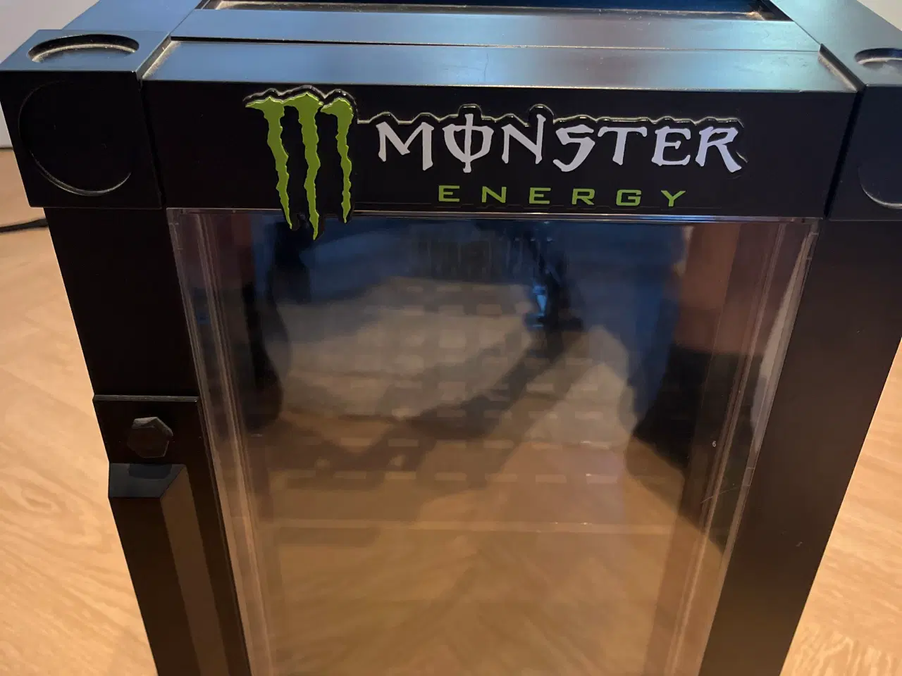 Billede 1 - Sort monster køleskab 