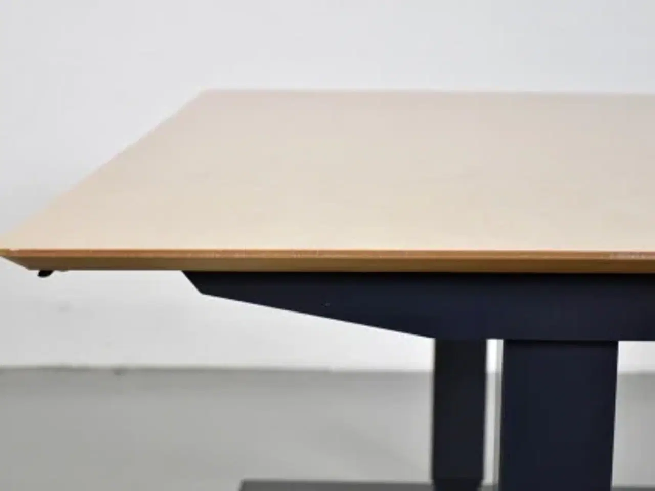 Billede 8 - Scan office hæve-/sænkebord i birk, 120 cm.