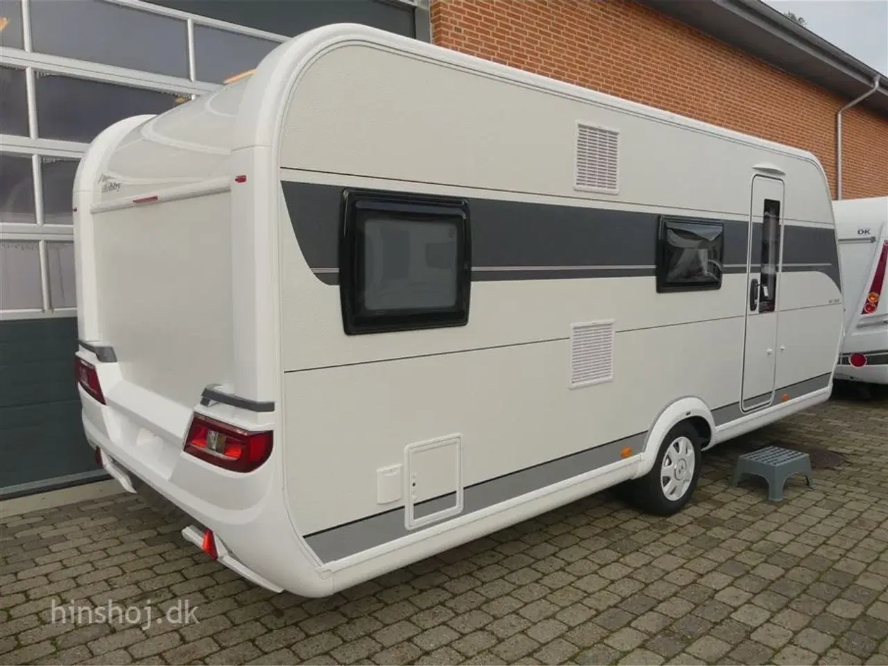 Billede 12 - 2023 - Hobby De Luxe 545 KMF   Hobby 545 KMF med 3 køjer og dobbeltseng  fra Hinshøj Caravan