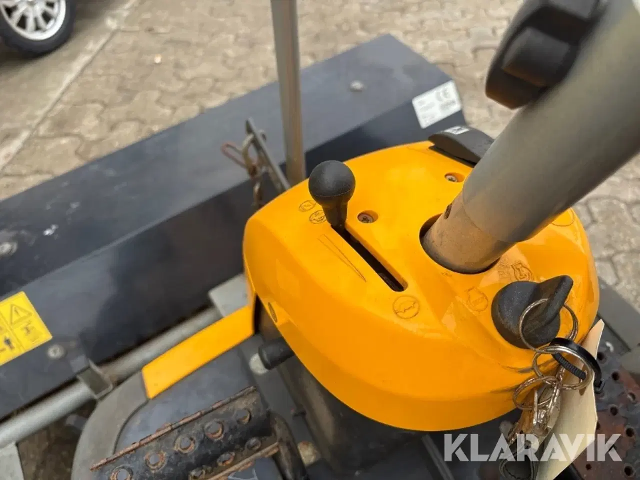 Billede 10 - Fejemaskine Stiga Villa 16 HST