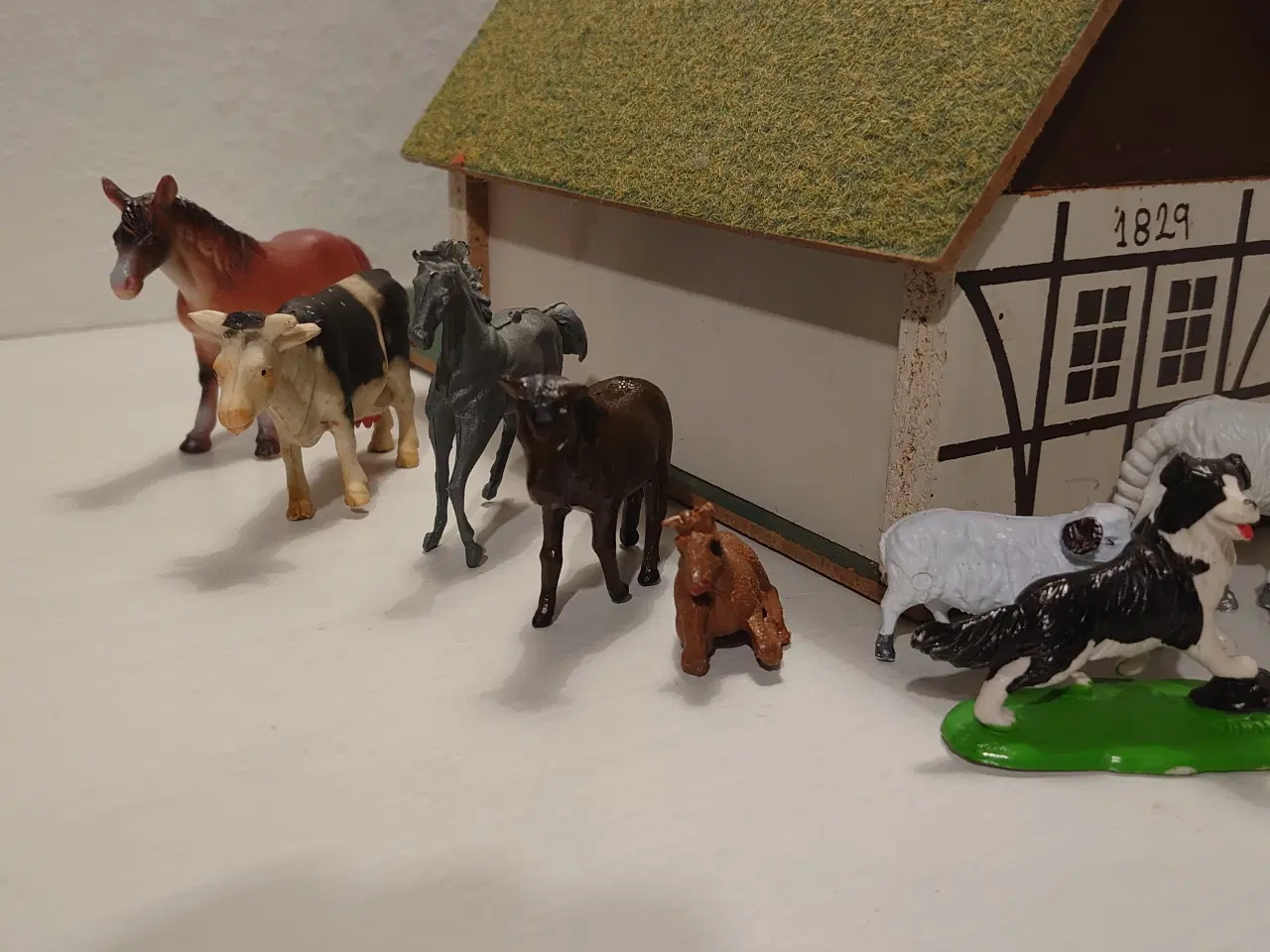 Billede 5 - Vintage "Hanse" træ bondegård med 50 dele. 