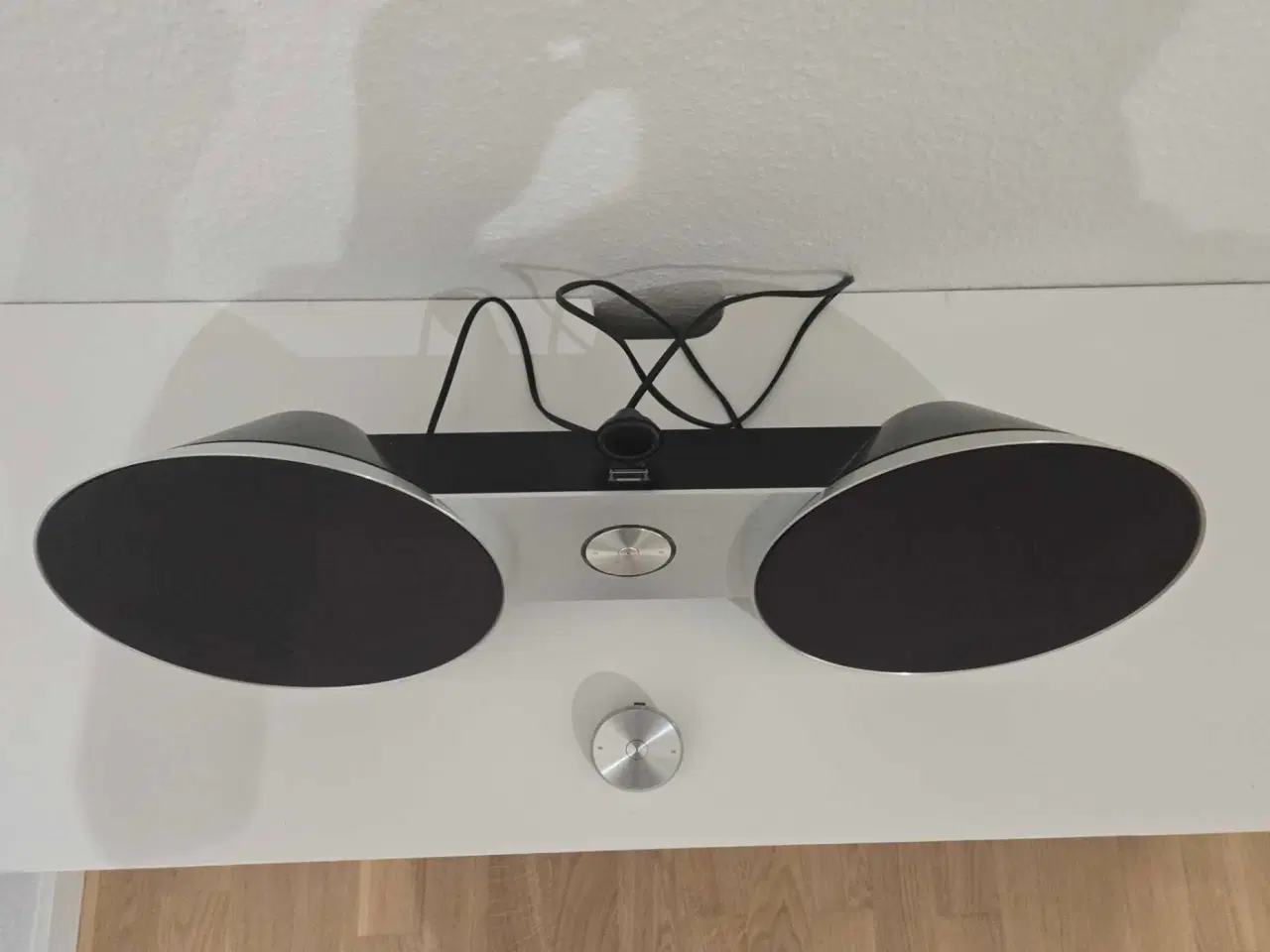 Billede 3 - Bang & Olufsen højtaler med tilhørende fjernbetjen